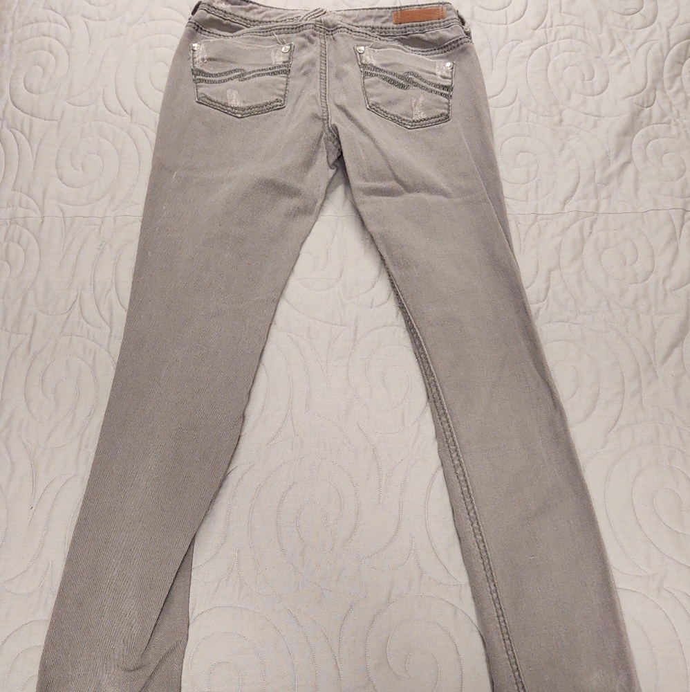Almost Famous Jeans - Picture 6 of 6